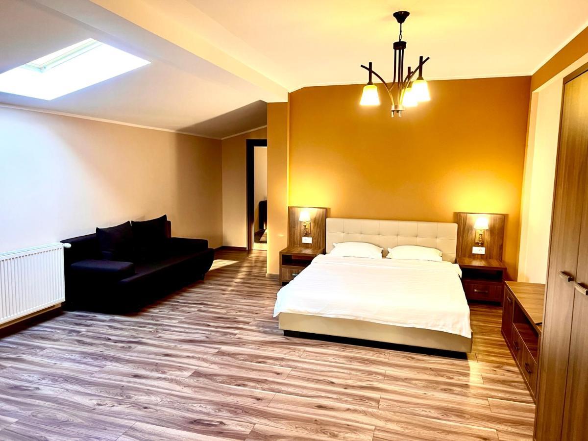 Complex Azar Hotel กาลาจิ ภายนอก รูปภาพ