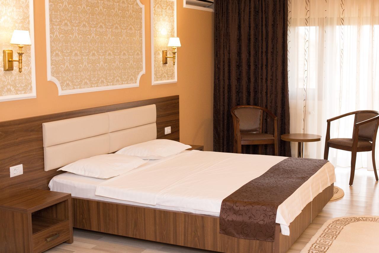 Complex Azar Hotel กาลาจิ ภายนอก รูปภาพ